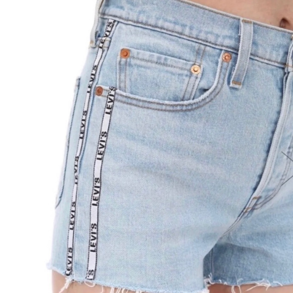 Levi’s 501 Logo Stripe High Rise Jean Shorts Size 26